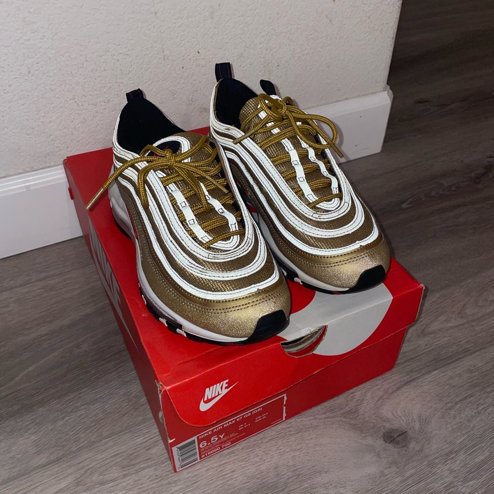 Air Max 97 “Gold Bullet”💛♥️